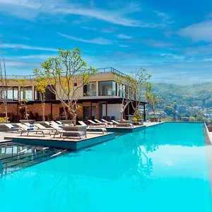 Thilanka ***** Kandy
